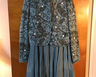 Wedgewood Blue suit w/pleated skirt All designer pieces. MINT. 