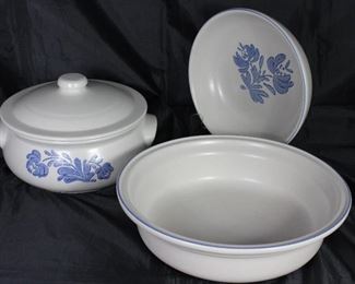 Pfaltzgraff “Yorktowne” USA 1967: 2 Quart Casserole w/Lid and 2 Quart Baker/Casserole Insert (Stand & Lid not Shown)