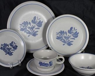 Pfaltzgraff “Yorktowne” USA 1967: Dinner Plates (6), Luncheon Plates (2), Dessert/Small Salad (12), Fruit/Dessert Bowls (2) and Flat Cup & Saucers (2)