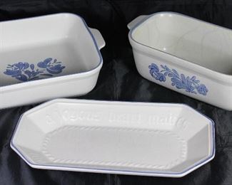 Pfaltzgraff “Yorktowne” USA 1967: Square 8” Baker, Loaf Pan and Bread Tray