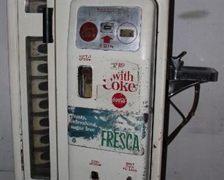 Coca-Cola Cavalier CS-72 Soda Machine with Side Mount Water Fountain c.1950-1959