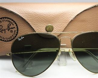 Vintage 1970’s Aviator Sunglasses with Case