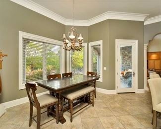 Dining area in kitchen