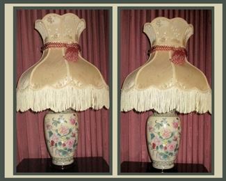 Pair of Attractive Lamps 