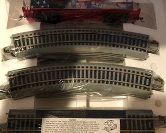 Hawthorne Village Train Set NIB