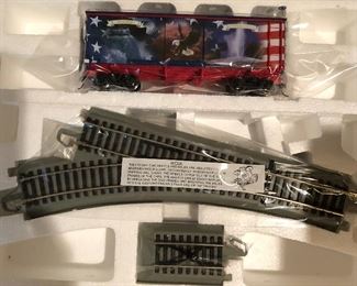 Hawthorne Village Train Set NIB