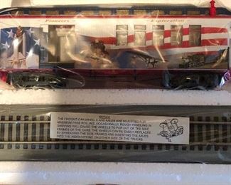 Hawthorne Village Train Set NIB