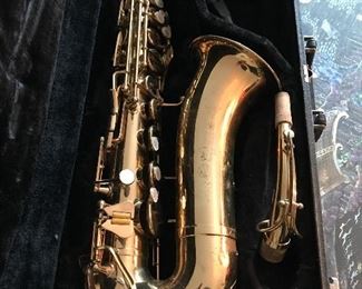 Vito Saxophone