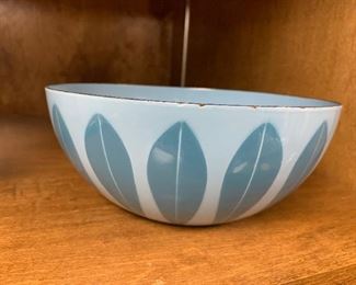 Catherineholm blue lotus bowl