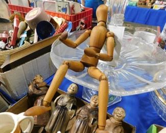 Wooden artist figure