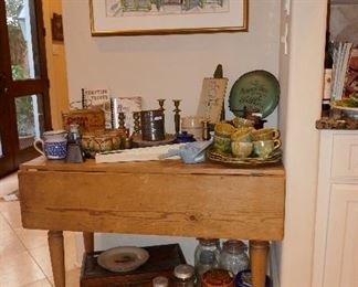 Nice Drop Leaf Table