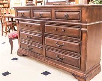 Lots of room in this piece! Could use in your living room or bedroom!