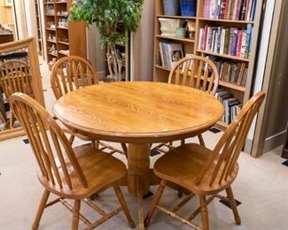 Sweet smaller oak table and four chairs!