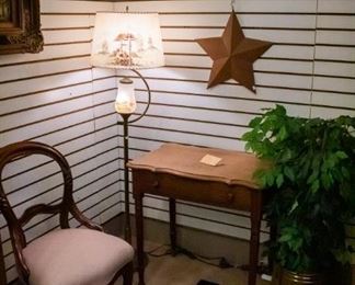 Very old vintage floor lamp!