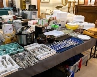 Silverware, Emson Smoker, kitchen accessories, bakeware, etc.