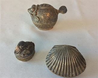 Silver Trinkets, Scallop is 2 3/4" W. 