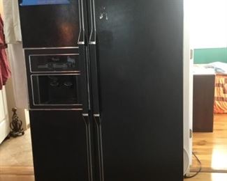 Whirlpool black double door fridge 