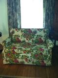 PRECIOUS SLEEPER LOVE SEAT