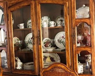 China cabinet Hibriten Furniture co