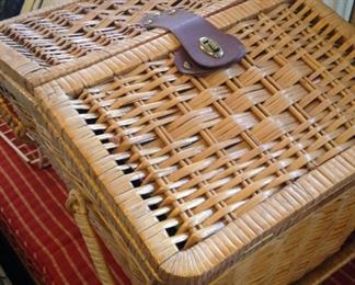 Picnic basket
