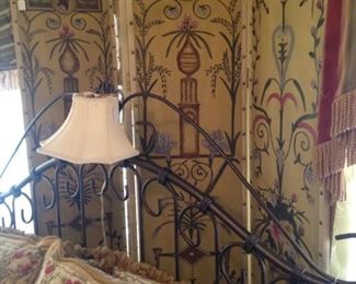 Unique four-panel room divider