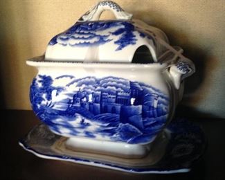 One of several tureens