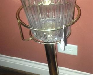 Ice bucket / beverage cooler with stand