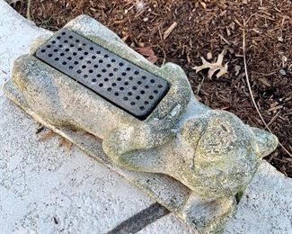 Concrete garden piggy.