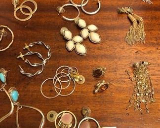 Assorted Jewelry