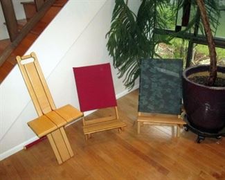 Living Room: 3 Folding Chairs