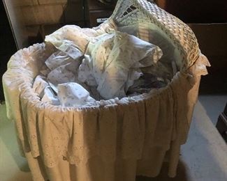 Bassinet from the 40’s or 50’s