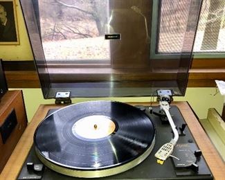 Pioneer PL-A35 turntable