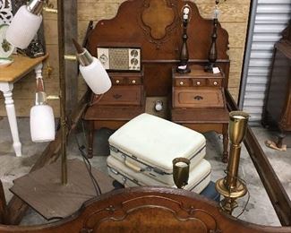 Full Size antique bed 
