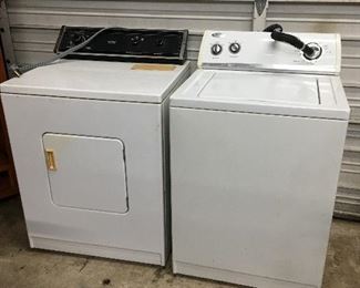 Washer and dryer set 