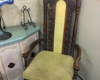 Vintage accent chair 