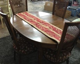 Dining table, 4 chairs 