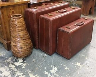 Vintage luggage set 