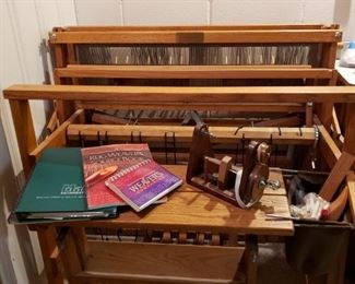 Schacht 36"Weaving Loom with bench, 2 side bags and tools