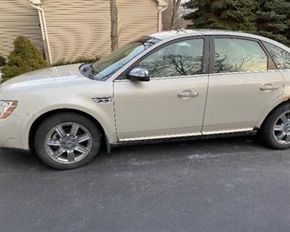 2008 Ford Taurus Limited, AWD, 4 Door Sedan. 133,thousand miles. Leather Interior. 1 Owner.