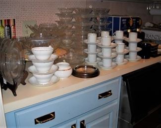 THE BAR FISH PLATES AND CUP AND SAUCERS