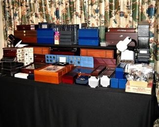 COIN DISPLAY BOXES