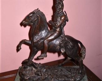 FREDRICK REMINGTON NATIVE INDIAN BROONZE STATUE