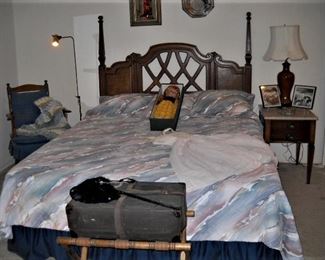 QUEEN BED CROOLY DOLL AND ORIGINAL BOX