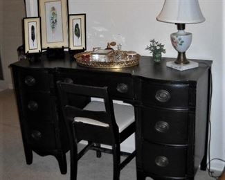 DUNCAN PHYFE DESK / VANITY WITH CHAIR