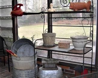 BAKERS RACK AND GALVANIZED TUBS