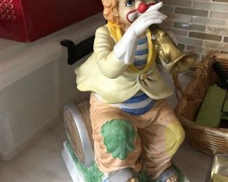 melody in motion willie Cornet  Playing Porcelain Battery Operated Moving Clown Figurine, Melody in Motion :