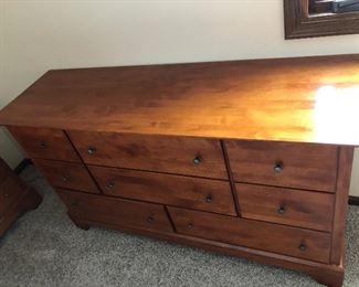 Chest Of Drawers Dresser 62w 19d 35.5h