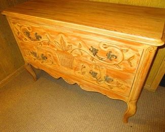 French Country Chest of Drawers 
