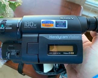 Handycam