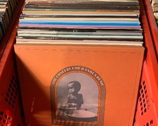 500-600 vinyl records
